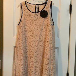 Harlowe & Graham Dress, Size Medium, Pale Pink Floral Lace Overlay